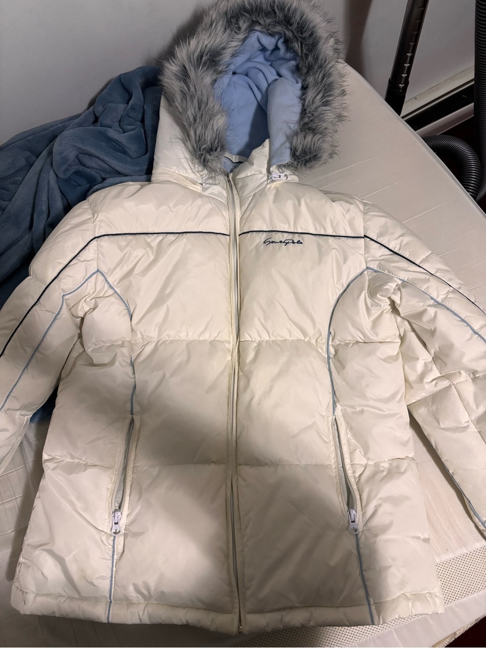 South Pole Cream Puffer Jacket with Faux Fur Trim Light Blue Accents y2k vintage